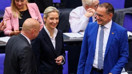 La alemana AfD acoge a un número creciente de extremistas, según la agencia de espionaje