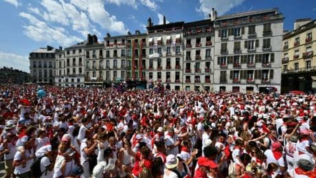 En festival ou en feria, 3 applications pour faire la fête et se sentir en sécurité