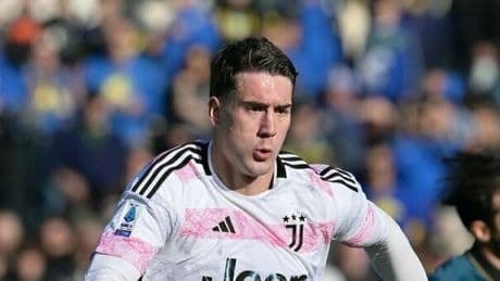 Calciomercato Milan, Vlahovic è una tentazione. Ecco come l'attaccante serbo può diventare rossonero