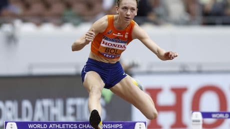 Topfavoriete Femke Bol met speels gemak door op 400 meter horden: ’Toch alert zijn en zorgen dat je geen foutjes maakt’