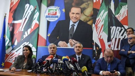 Carta a Silvio Berlusconi: No te mueras nunca, por favor