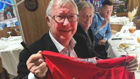 Sir Alex Ferguson se pega un homenaje de besugo y rape en Bilbao