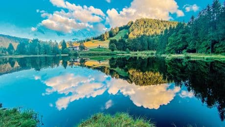 Forêts luxuriantes, lacs cristallins, nouveaux hébergements d’exception... Les Vosges ont la cote
