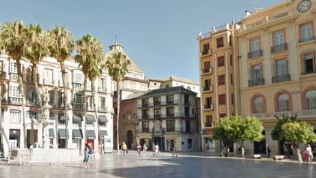 Los mejores barrios para vivir en Málaga: precios más asequibles, zonas de costa y la vida en el centro