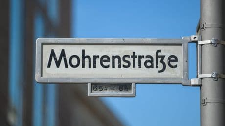 Berlin: Umbenennung der Mohrenstraße gestoppt – Eilantrag erfolgreich