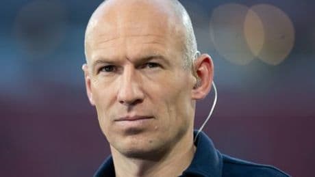 Nach seiner Karriere lief Arjen Robben Marathons – nun kehrt er als Trainer zurück in den Fußball
