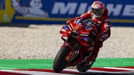 Marc Márquez gana el Sprint al caerse Álex