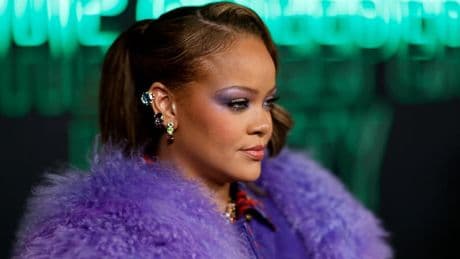 Rihanna sortira une nouvelle chanson vendredi, enregistrée pour le film "Les Schtroumpfs"