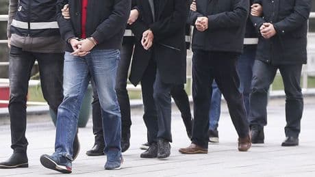 İstanbul merkezli 36 ilde FETÖ operasyonu: 56 muvazzaf asker gözaltına alındı