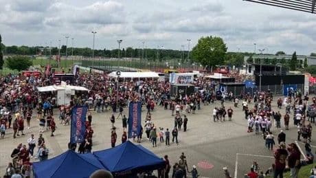 ELF-Ticker: Wenige Stunden noch bis zum Kickoff – Fire-Party vor der Düsseldorfer Arena ist im vollen Gange