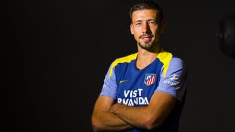 Clement Lenglet, tras encontrar la tranquilidad buscada en el Atlético: "Entre Mbappé, Julián y Messi, me quedo con Leo"