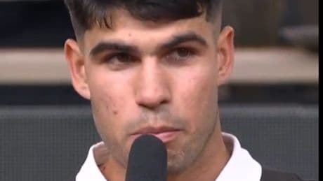 Alcaraz alienta a las masas con el cántico de la grada a los españoles