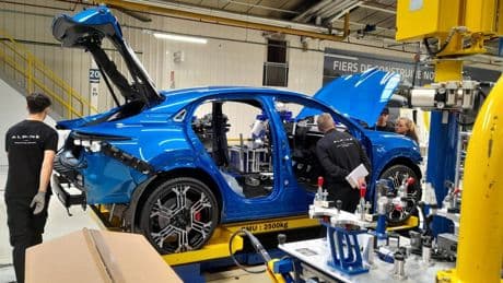 A Dieppe, Renault mise sur le savoir-faire français pour produire la nouvelle Alpine électrique A390