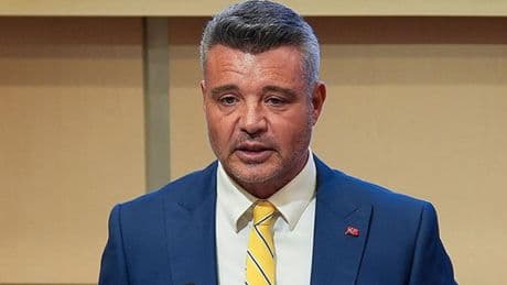 Sadettin Saran'dan 'çekilme' iddialarına yalanlama!