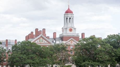 États-Unis: Harvard poursuit l'administration Trump contre le gel de ses subventions