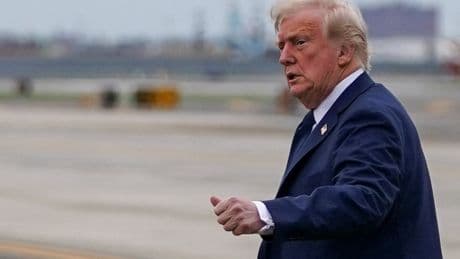 Trump réclame la gratuité des canaux de Panama et Suez pour les navires américains