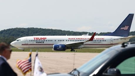 JD Vance’s Campaign Plane Is Being Used for Migrant Deportation Flights