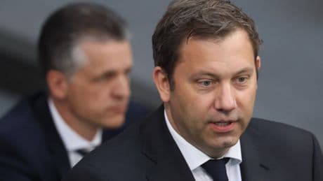 Was sagen Klingbeil und Frei in der Regierungsbefragung?