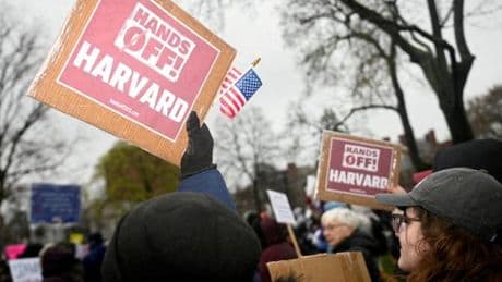 Harvard ne recevra plus de subventions de l’Etat fédéral, annonce l’administration Trump