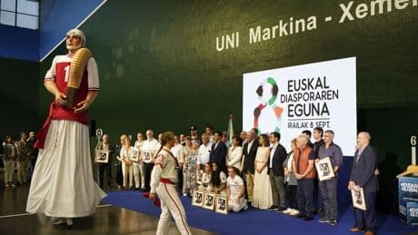 La vuelta al mundo de la cesta punta
