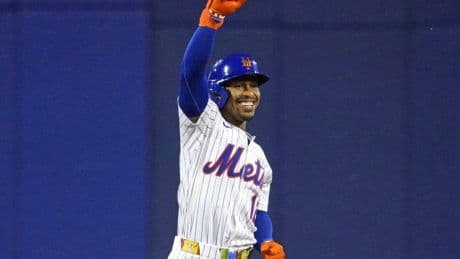 How Francisco Lindor’s leadership and scorching bat are keeping the Mets afloat