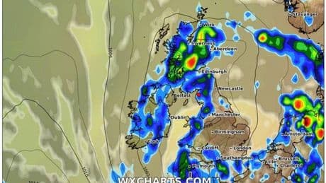 UK weather: Maps show 740-mile rain bomb set to drench UK in weekend washout