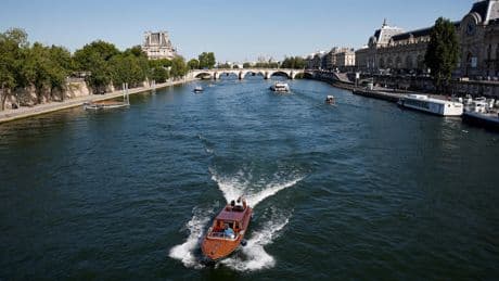 Porté par un «effet JO», le tourisme s’annonce en hausse en France cet été