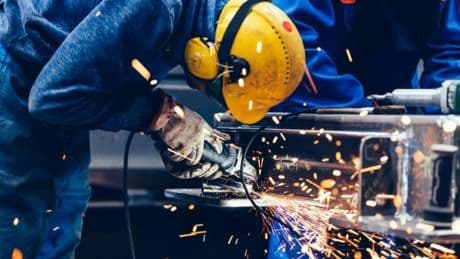 Las bajas laborales de más de un año se triplican en Euskadi desde la pandemia