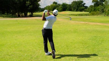 Vivre près d'un terrain de golf pourrait tripler le risque de maladie de Parkinson, voici pourquoi