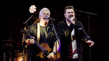 Thomas Acda (58) moet eigen songteksten googelen: ’Elke artiest doet het’