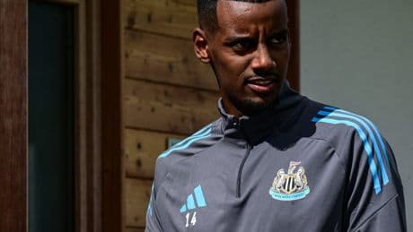 Alexander Isak ‘staying focused’ at Newcastle despite Liverpool interest