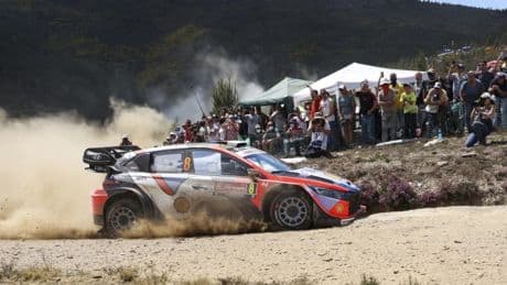 Tanak resiste a todo en el maratoniano inicio del Rally de Portugal