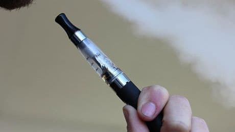 Yeşilay'dan 'Elektronik sigara daha az zararlı algısına kanmayın' uyarısı