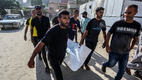 İsrail'in Gazze Şeridi'ne düzenlediği saldırılarda 25 Filistinli hayatını kaybetti