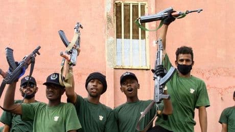 Deux ans de guerre au Soudan : des vidéos analysées par « Le Monde » documentent des crimes contre des civils