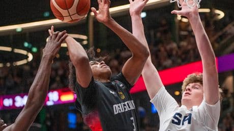Vor erstem EM-Test - ER ist die Überraschung bei unseren Basketballern