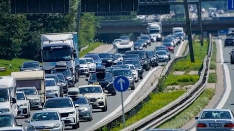 Verkehrspolitik in Bayern: Abfahrtsperren auf der A8: Mitte August geht's los