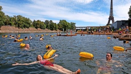 Wie in Paris: Schwimmbojen geben Sicherheit beim Baden