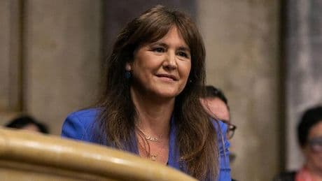 La escritora Margarida Aritzeta presenta una petición de indulto total para Laura Borràs