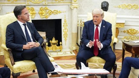 Ziedende Trump hoopt met opvoeren druk richting Poetin meerdere vliegen in één klap te slaan: ’Ik dacht vier keer dat ik een deal had’