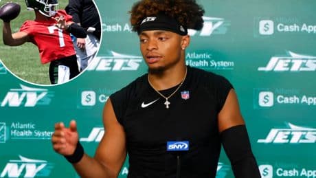 Justin Fields quietly winning over Jets teammates as leader on and off the field