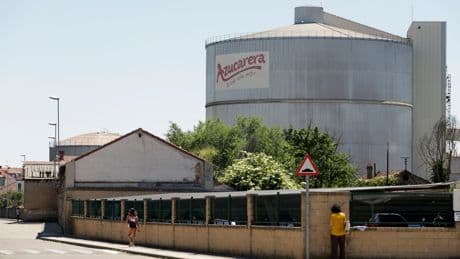 Azucarera sacrifica la planta casi centenaria de La Bañeza