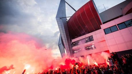Veertien agenten gewond bij rellen na kampioenschap PSV