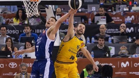 John Shurna llega a Lleida tras acabar su etapa en Gran Canaria