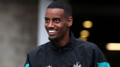 Transfer news live: Liverpool plot Isak bid, Arsenal eye Gyokeres debut, Man United target Watkins