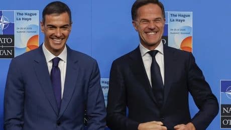 Sánchez suscribe el acuerdo pero insiste en que solo llegará a un 2,1% de gasto en defensa: &quot;Quien quiera entender que entienda&quot;