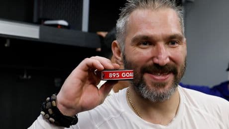 Soutien de Poutine, la légende du hockey sur glace Alex Ovechkin milite pour le retour des Russes dans les compétitions sportives