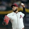 Valdez stretches winning streak to 10, Astros rally to beat Diamondbacks 3-1