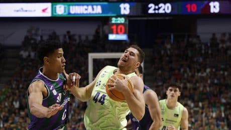 Un agónico Barça gana en la prórroga y toma ventaja sobre Unicaja