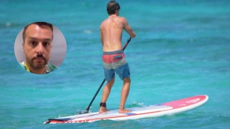 Héctor Castiñeira, enfermero: ''Llevar un calzoncillo debajo del bañador aumenta el riesgo de infecciones por hongos y bacterias''
